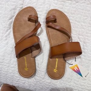 Huayuanwell brown sandals